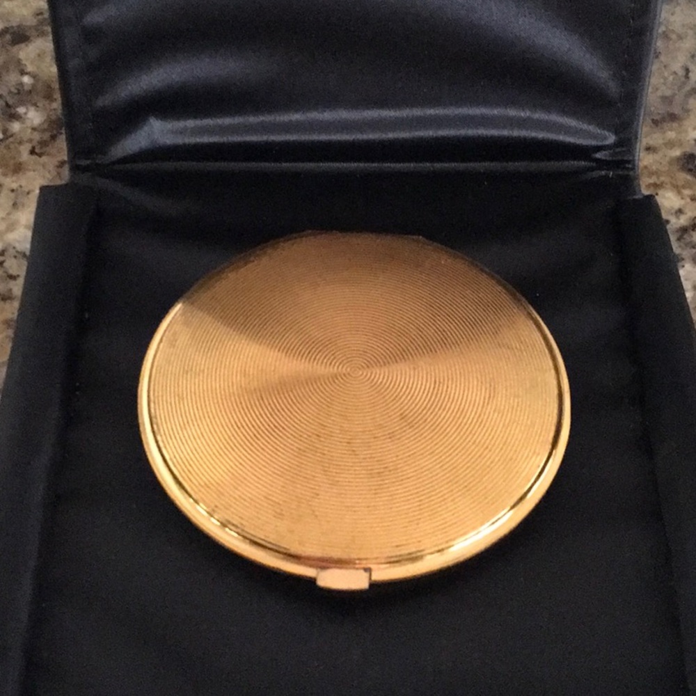 Vintage Compact Case - Picture 2 of 6